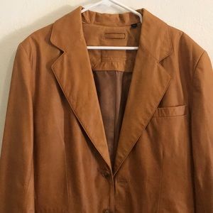 Men’s vintage Roundtree & Yorke leather blazer